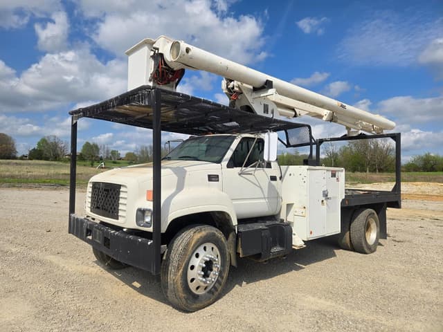 Image of GMC C7500 equipment image 2