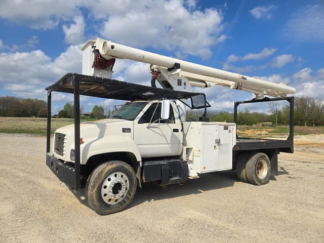 Image of GMC C7500 equipment image 3