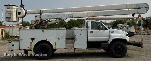 Image of GMC C7500 equipment image 3