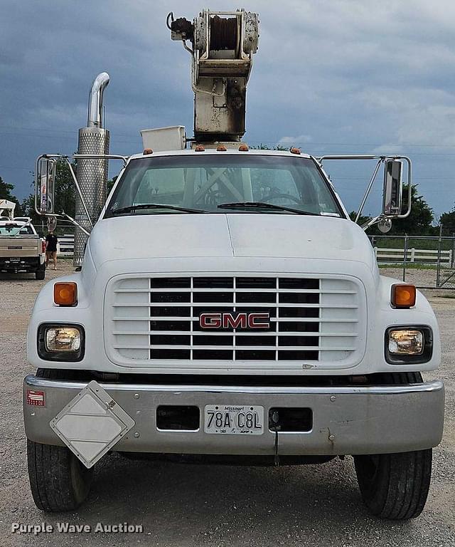 Image of GMC C7500 equipment image 1