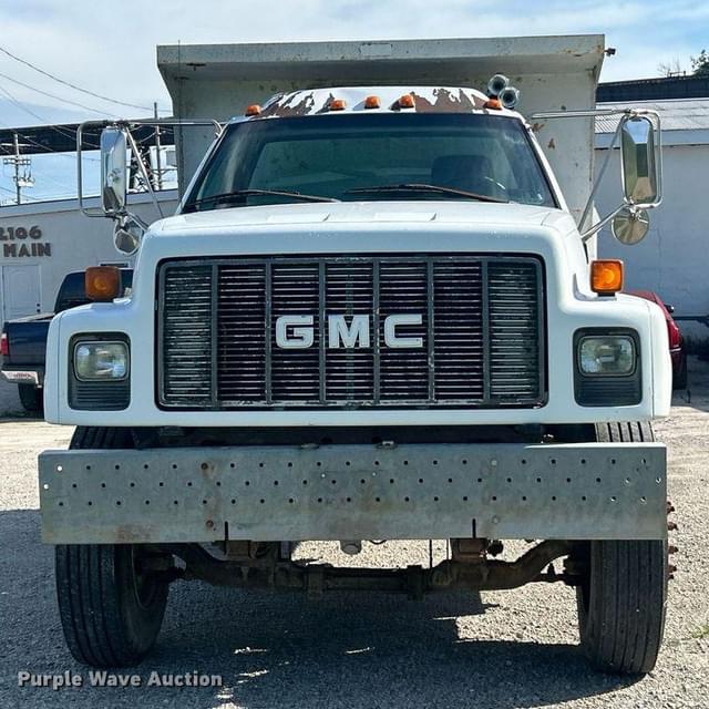 Image of GMC C7500 equipment image 1