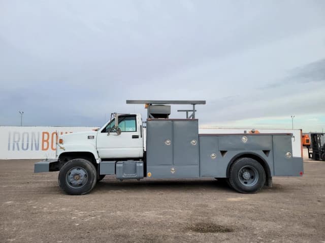 Image of GMC C7500 equipment image 1