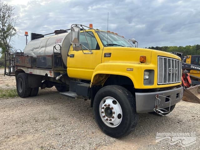 Image of GMC C7500 equipment image 2