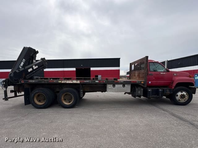 Image of GMC C8500 equipment image 3