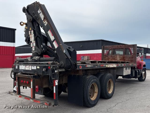 Image of GMC C8500 equipment image 4