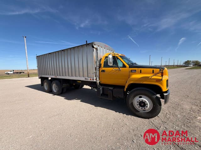 Image of GMC C8500 equipment image 1