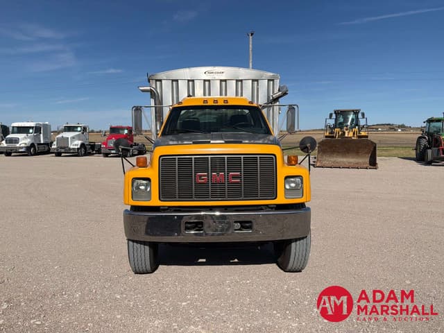 Image of GMC C8500 equipment image 2