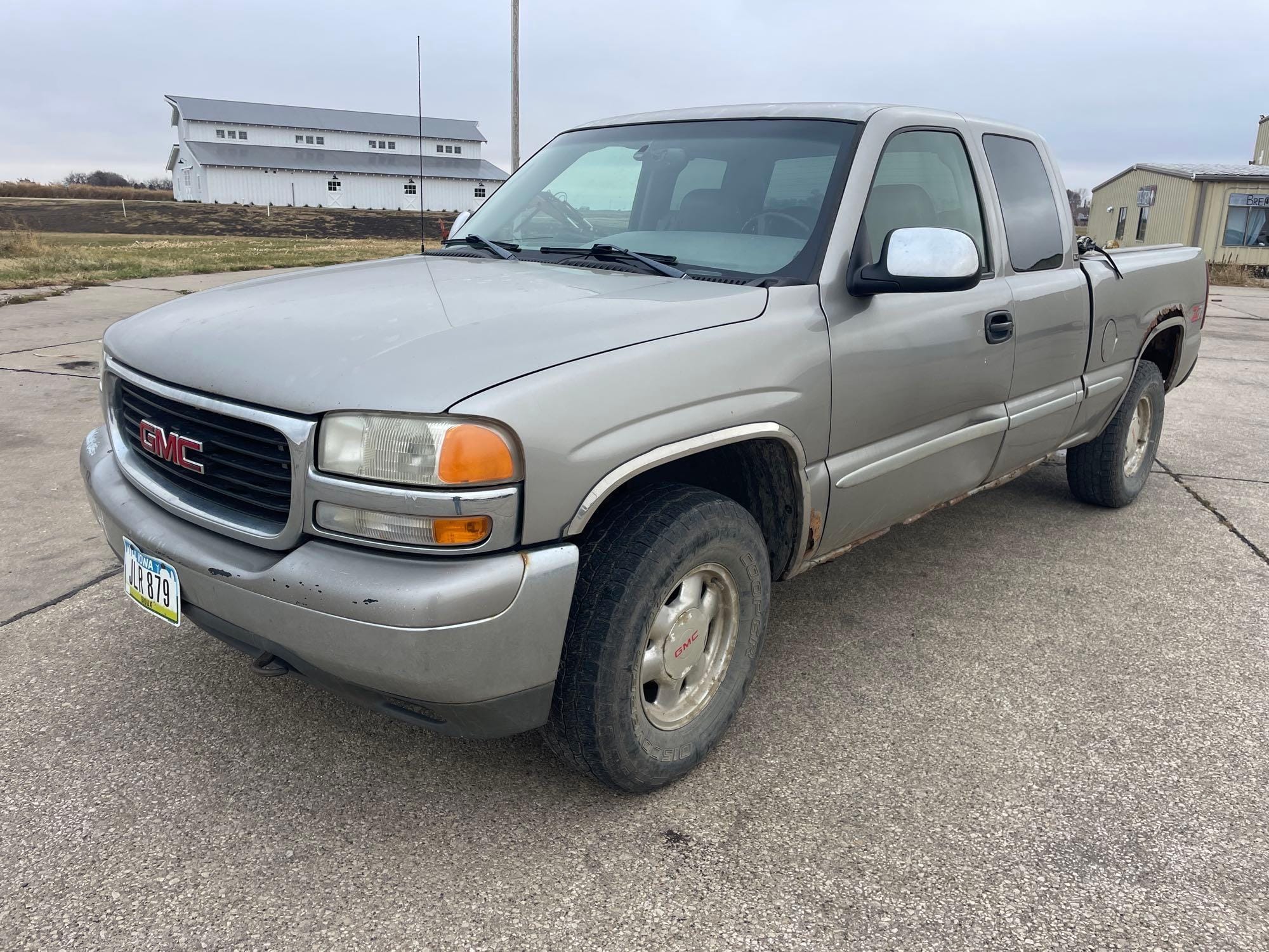 2000 GMC 1500 Equipment Image0