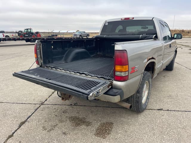 Image of GMC 1500 equipment image 3