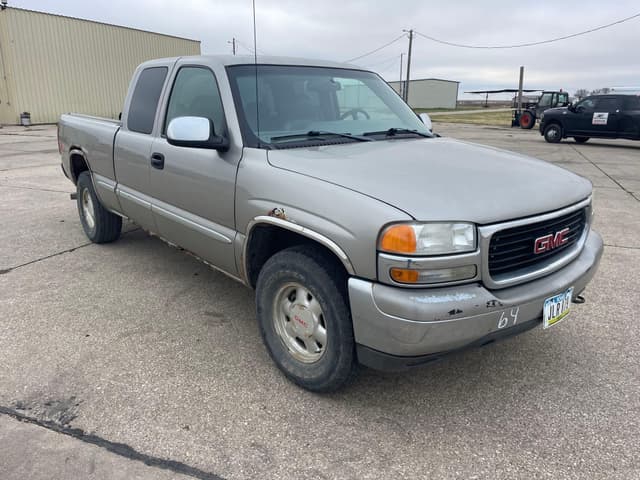 Image of GMC 1500 equipment image 2