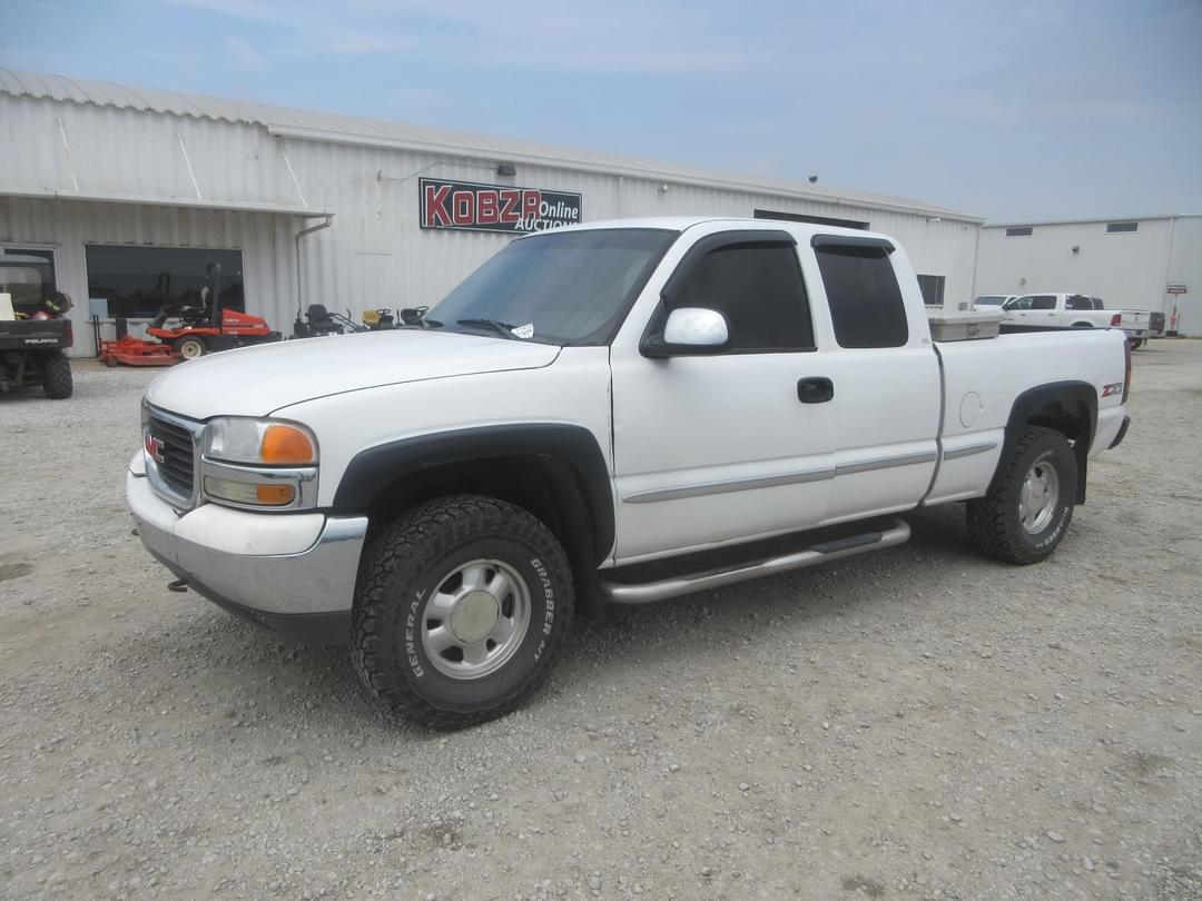 Image of GMC Sierra 1500 Primary image