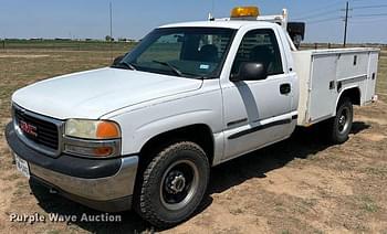 2000 GMC 2500HD Equipment Image0