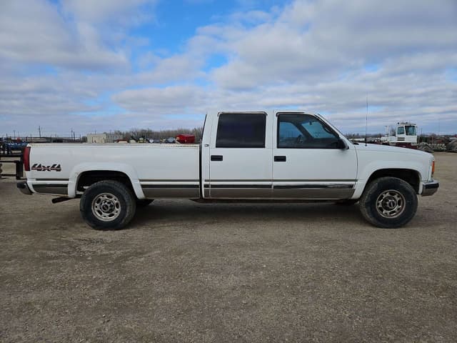 Image of GMC 3500 equipment image 4