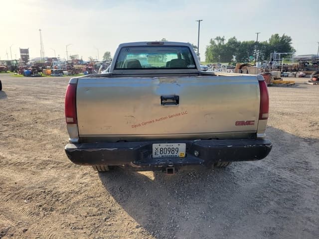 Image of GMC 3500 equipment image 3