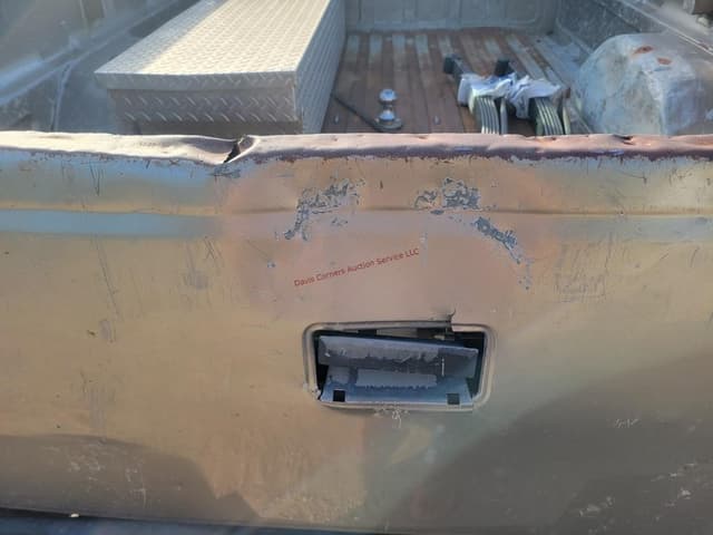 Image of GMC 3500 equipment image 4