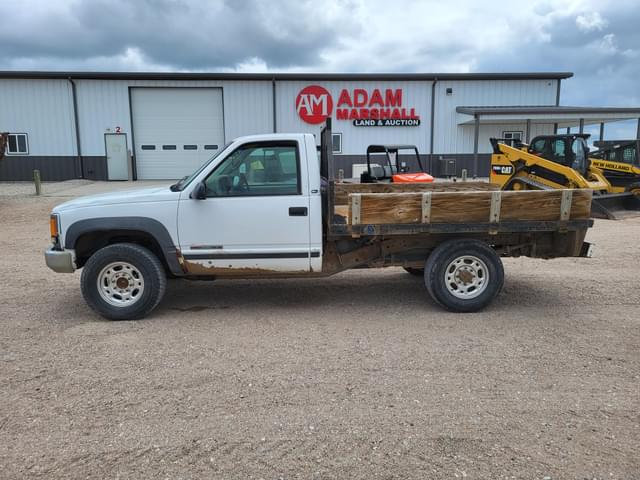 Image of GMC 3500 equipment image 4