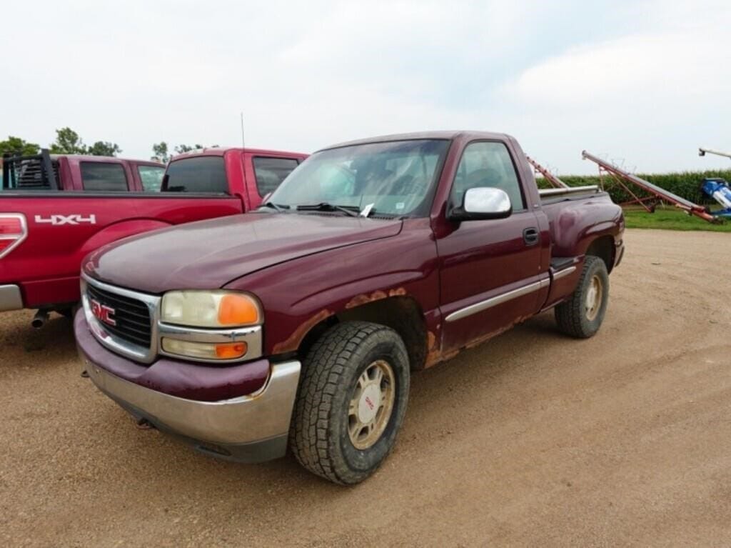 2000 GMC Sierra Equipment Image0
