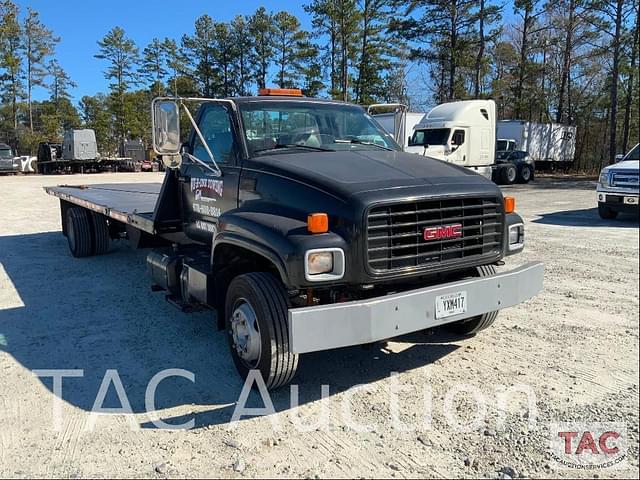 Image of GMC Topkick C5500 equipment image 2