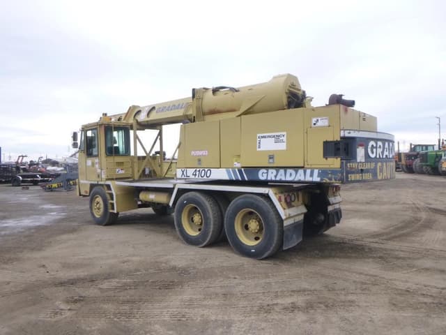 Image of Gradall XL4100 equipment image 3