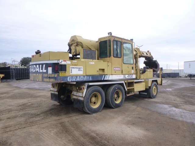 Image of Gradall XL4100 equipment image 2