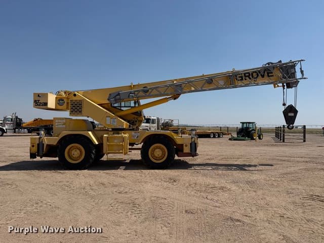 Image of Grove RT522B equipment image 3