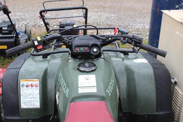 Image of Honda 300 equipment image 1