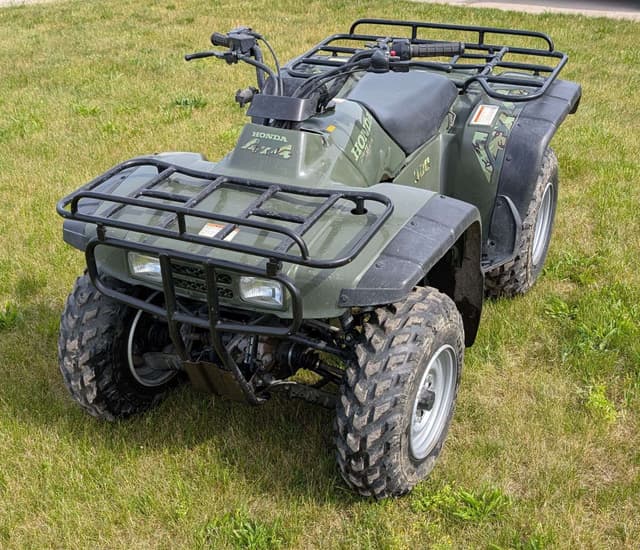 Image of Honda Fourtrax 300 equipment image 2