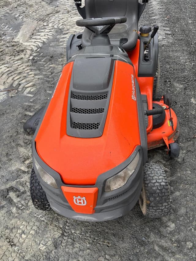 Image of Husqvarna YTA24V48 equipment image 4