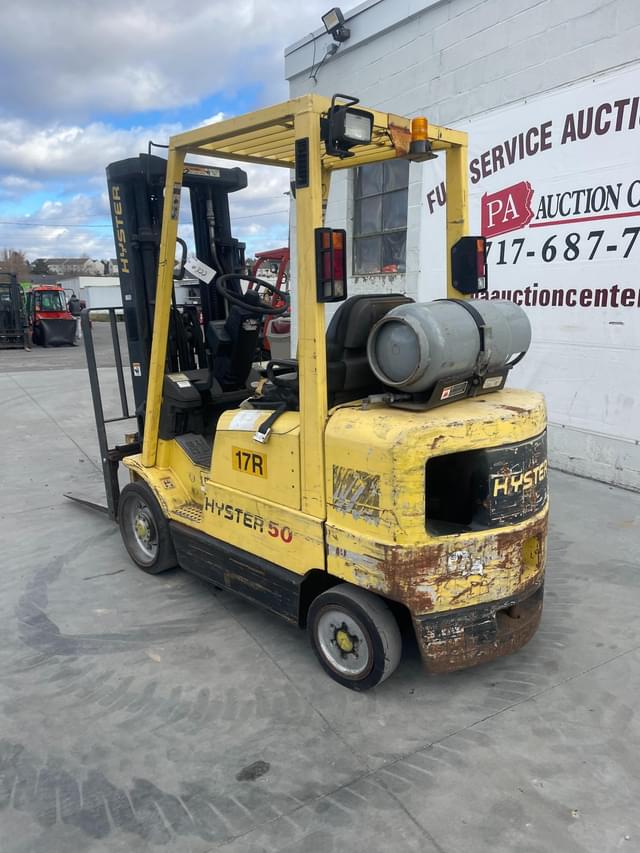 Image of Hyster S50XM equipment image 3