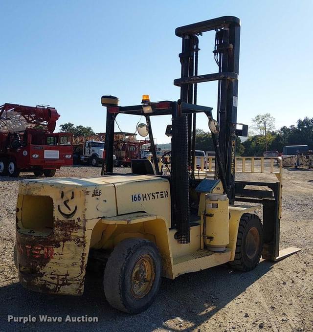 Image of Hyster H135XL  equipment image 4