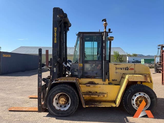 Image of Hyster H210XL equipment image 1