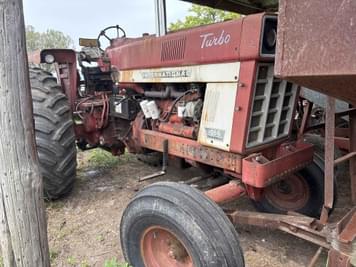 Main image International Harvester 1066