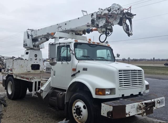 Image of International 4900 equipment image 2