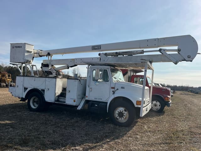 Image of International 4700 equipment image 1