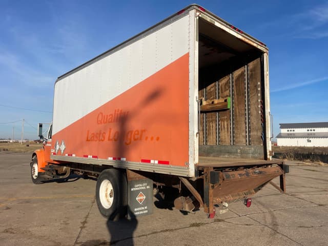 Image of International 4700 equipment image 4