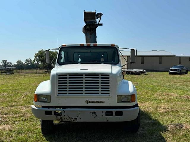 Image of International 4700 equipment image 1