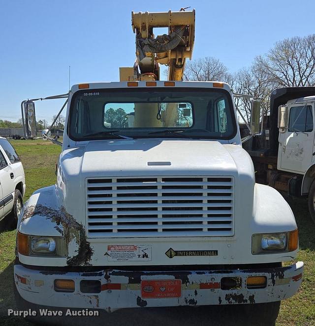 Image of International 4700 equipment image 1