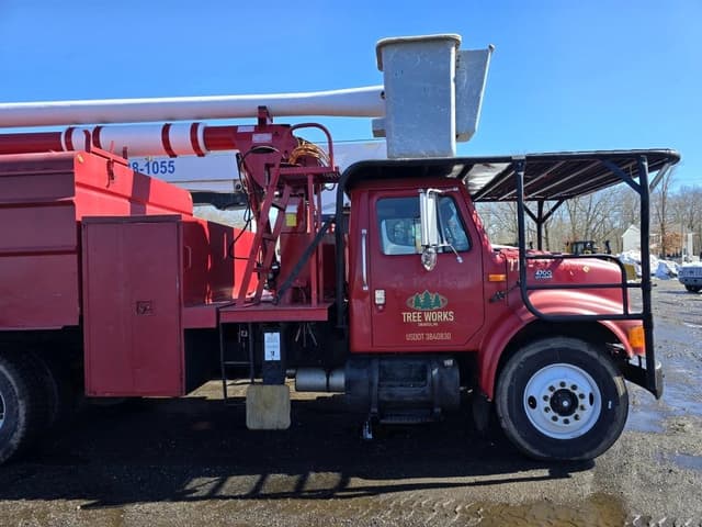 Image of International 4700 equipment image 4