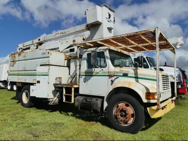 Image of International 4700 equipment image 1