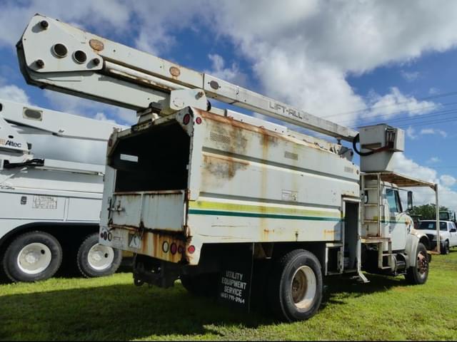 Image of International 4700 equipment image 2