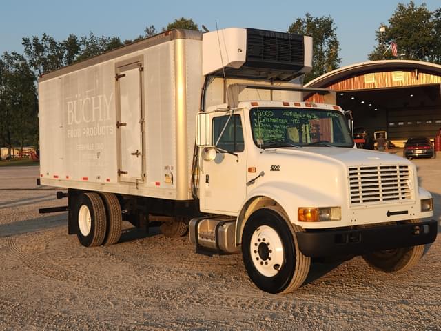 Image of International 4700 equipment image 2