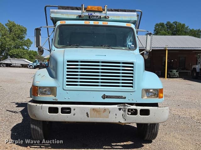 Image of International 4700 equipment image 1