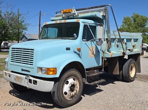 2000 International 4700 Image