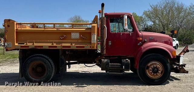 Image of International 4700 equipment image 3