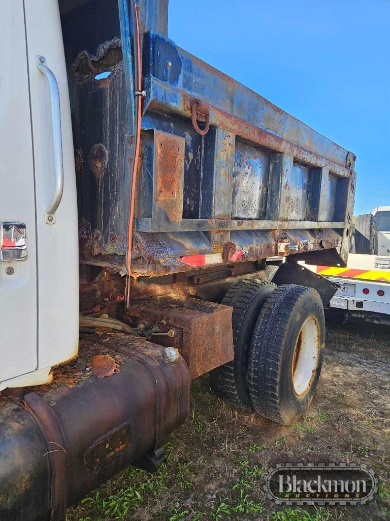 Image of International 4700 Image 1