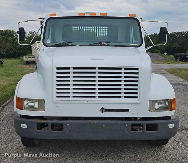 Image of International 4700 equipment image 1