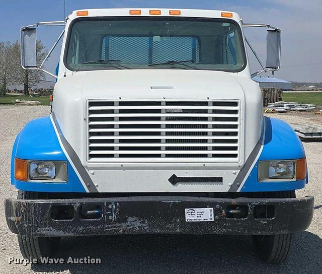 Image of International 4700 equipment image 1