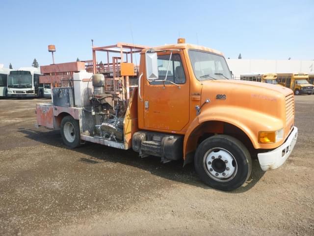 Image of International 4700 equipment image 1