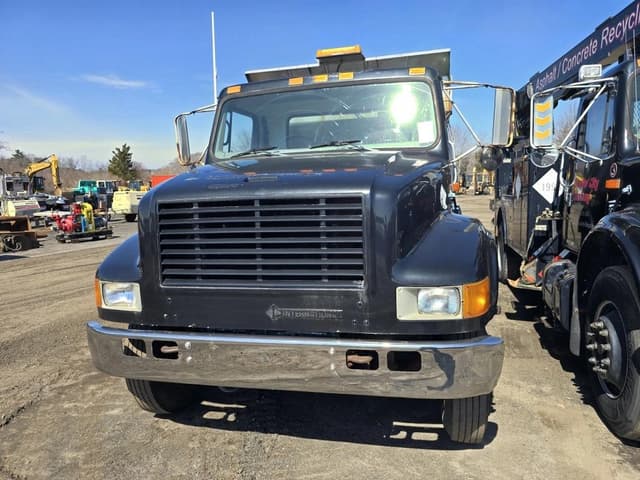 Image of International 4700 equipment image 1