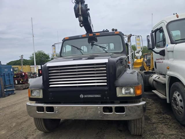 Image of International 4700 equipment image 1